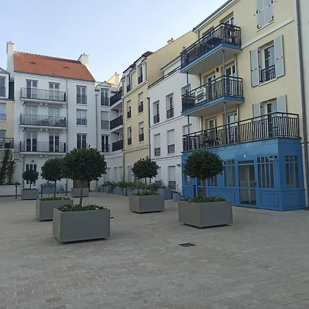 Disneyland-paris* 2pers, Parking, Wifi, Netflix * Серри